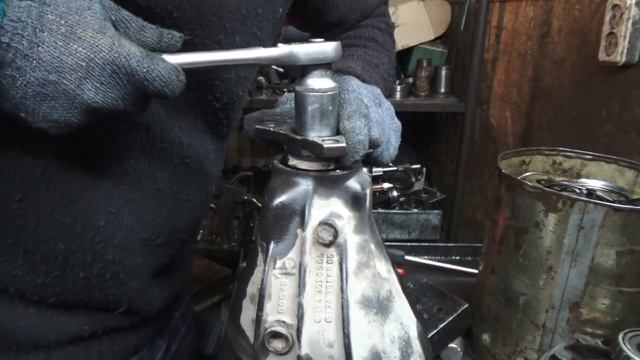 Мерседес 124 .Ремонт редуктора заднего моста . Советую посмотреть . смотреть онлайн