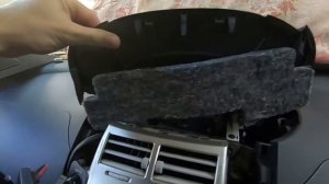 Снимаем панель приборов Toyota Yaris
