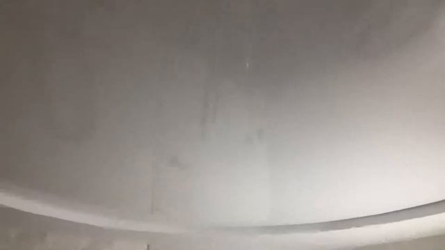 Круглый натяжной потолок белый лак . смотреть онлайн