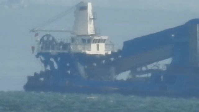 МЧС водолаз.Катер Дмитрий Михайлик. Интересный "копальщик" пршёл в Черное море. Набережная Керчи. смотреть онлайн