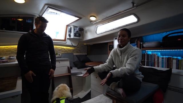 We are POLAR GIRLS now! | Summer near the North Pole | Svalbard 4K смотреть онлайн