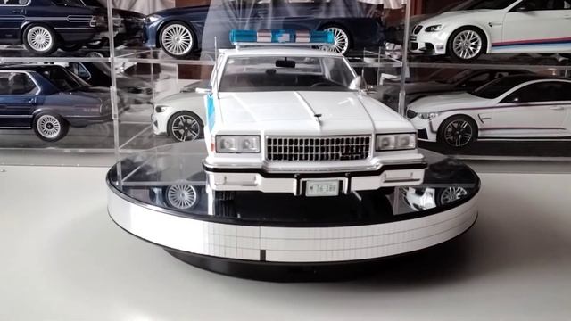 1 18 Chevrolet Caprice Chicago Police Department смотреть онлайн