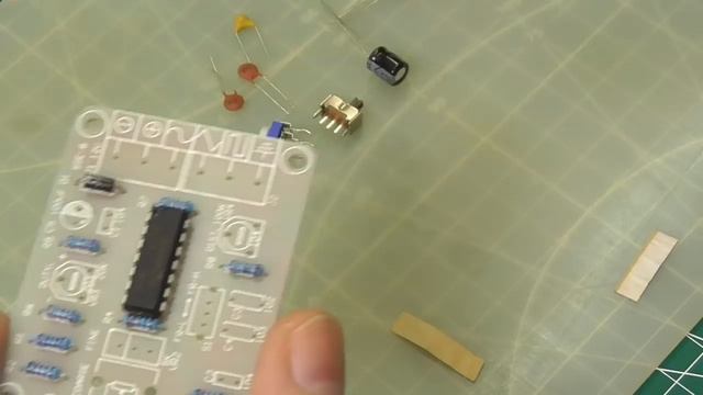 Простой генератор на ICL8038, набор для сборки. смотреть онлайн