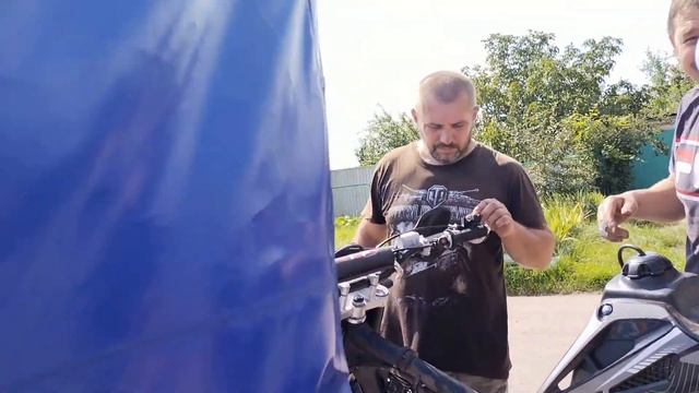 КАК МЫ ТРИ ЧАСА МЕНЯЛИ ТРОС ГАЗА НА СПОРТ 003 смотреть онлайн