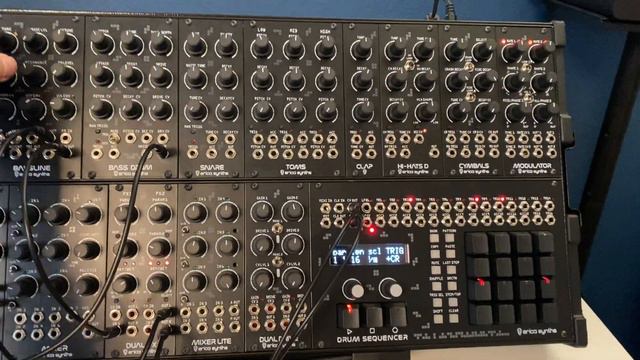 ERICA SYNTHS TECHNO SYSTEM - DUAL FX смотреть онлайн