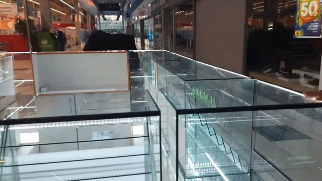 Вы такого не видели!!! Витрины для сотовых аксессуаров. смотреть онлайн