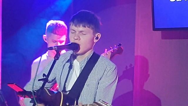 Я вхожу в Святое Святых Через Кровь Святую Твою Песня слова аккорды BLOCK Music Молодечно поклонени