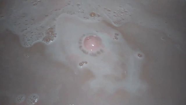 My Pretty In Pink Bubble bar and bath bomb смотреть онлайн