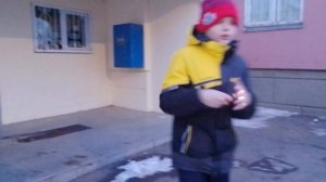 СКИНУЛИ ТЕЛЕФОН NOKIA С 9 ЭТАЖА!