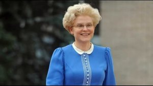 На Новодевичьем Кладбище Москвы Началось Прощание с Ведущей Программы«Жить Здорово» Еленой Малышево