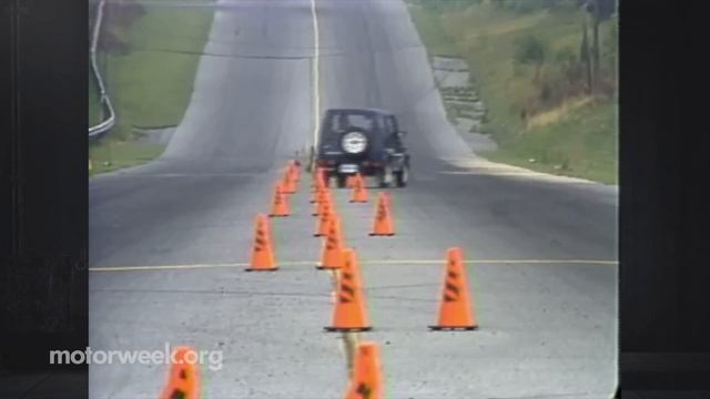 Автонеделя(MotorWeek). Ретро Ревю 1986 Suzuki Samurai (перевод) смотреть онлайн
