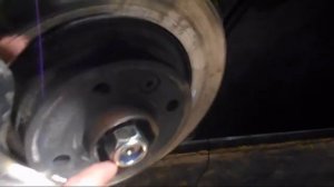 Как заменить передний левый привод на Рено Логан в гаражных условиях