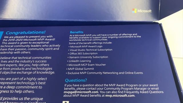 Microsoft MVP Award Unboxing смотреть онлайн
