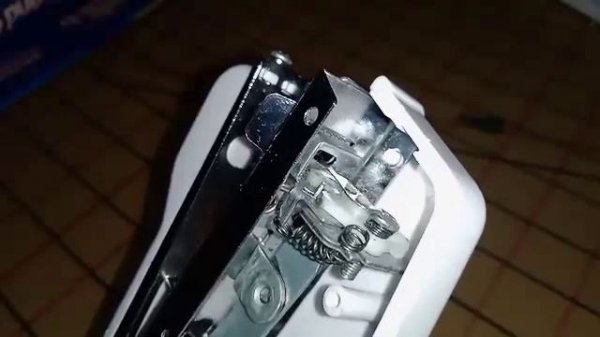 Handheld Sewing Machine Not Stitching! Easy Solution