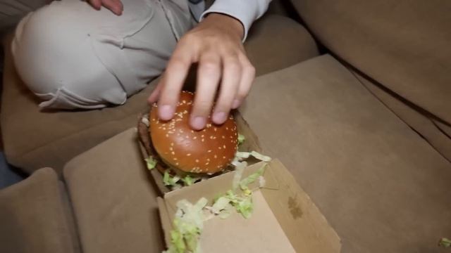 I ORDERED A CURSED RONALD MCDONALD MASK OFF THE DARK WEB AT 3AM (THE MASK POSSESSED ME!) смотреть онлайн