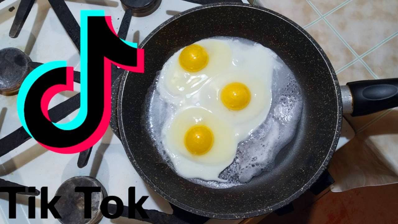 Проверка лайфхаков из Тик Тока Можно ли жарить яйца на воде ? смотреть онлайн