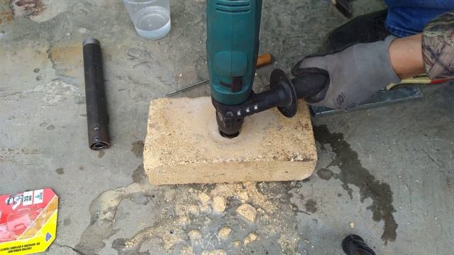 Отверстие в шамотном кирпиче под горелку в горн... смотреть онлайн