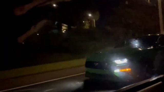 Ford Mustang 5.0 MT-82 VS Mustang 5.0 10R80 & Toyota Supra! смотреть онлайн