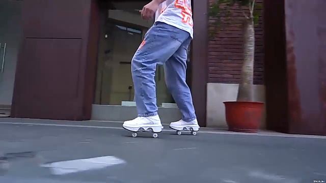 Кроссовки на колесах смотреть онлайн