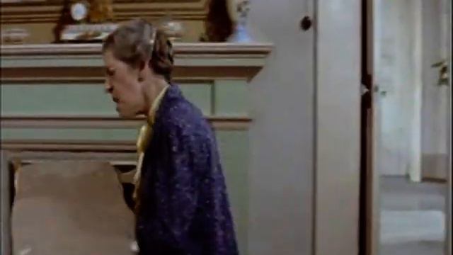 Tina Pica film "Pane, amore e ..." (1955) con V. De Sica, Mario Carotenuto, S. Loren, Lea Padovani смотреть онлайн