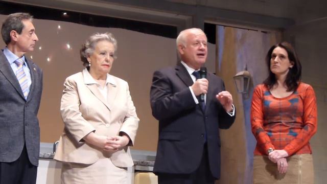 AMIGOS DEL TEATRO TORRELAVEGA - JUAN ECHANOVE смотреть онлайн