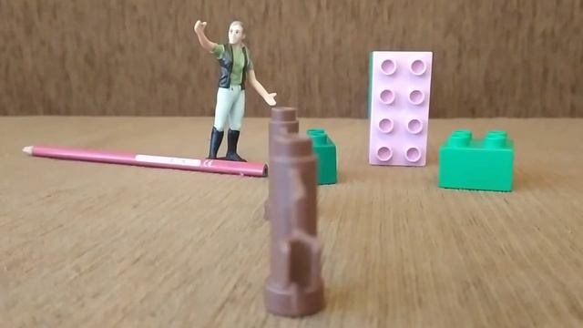 Тренировка по конкуру шляйх|Сара и Спирит, утро Сары перед тренировкой смотреть онлайн