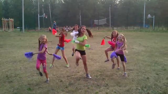 Cheerleading в Дубравушке. 1 отряд смотреть онлайн