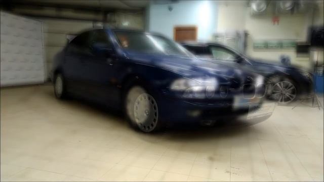 Установка ангельских глазок в фары BMW E39 / БМВ Е39