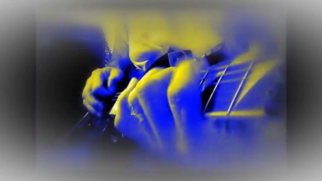 Transformation-Dueling Les Pauls give way to Roland GR-55 synth symphony смотреть онлайн