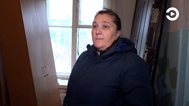 Добиться капитального ремонта пытаются жители дома на улице Карпинского смотреть онлайн