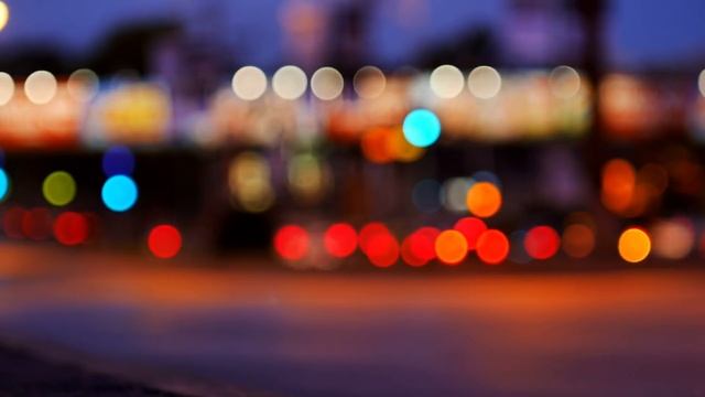 Приехав на ужин в дом родителей жениха, была удивлена, а через минуту бросилась бежать прочь... смотреть онлайн