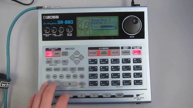 Boss DR-880 Dr. Rhythm Drum Machine with 440 Drum/Percussion Sounds смотреть онлайн