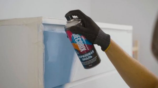 Как покрасить шкаф или комод аэрозольной краской Decorix?