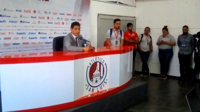 Alfonso Sosa, técnico del Atlético San Luis espera tener pronto en forma a Centurión. смотреть онлайн
