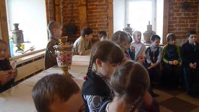 P1190835.MOV В музее рус.печи (6 часть) смотреть онлайн