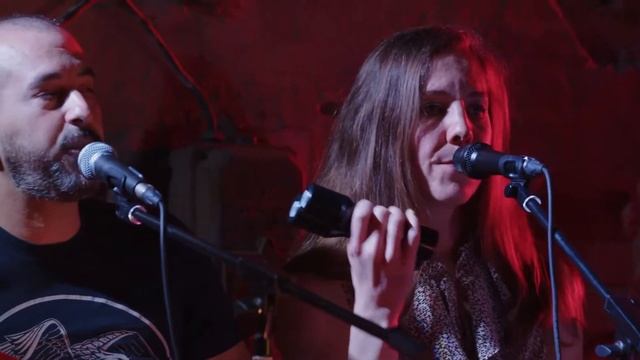 Živě z Ghettofestu! - Amigos do pagode 90 de Brno (koncert) смотреть онлайн