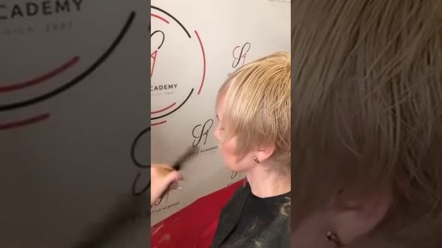 Стрижка Пикси Pixie смотреть онлайн