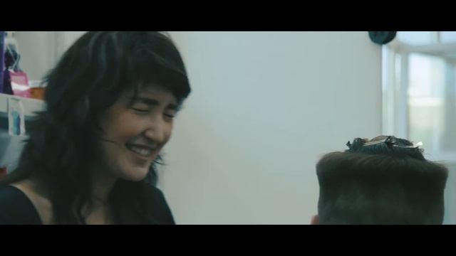 Zoe Millano Мужская стрижка Андеркат. смотреть онлайн