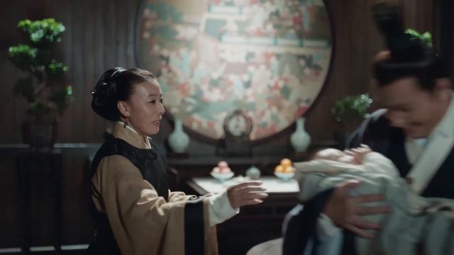 老人在路邊撿了個嬰兒回家，殊不知她是天上的神女！ смотреть онлайн
