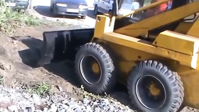 W Чистка снега, отвалы на тракторе, УАЗе, бобкете смотреть онлайн