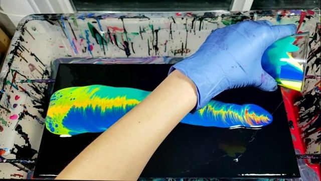 FLUORESCENT ACRYLIC POURING Technique - Soulmate Twist FLUID PAINTING With Acrylics (2019)
