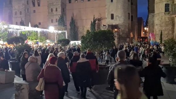 ? BARCELONA CHRISTMAS MARKET 2022, BARCELONA WALKING TOUR, 4K