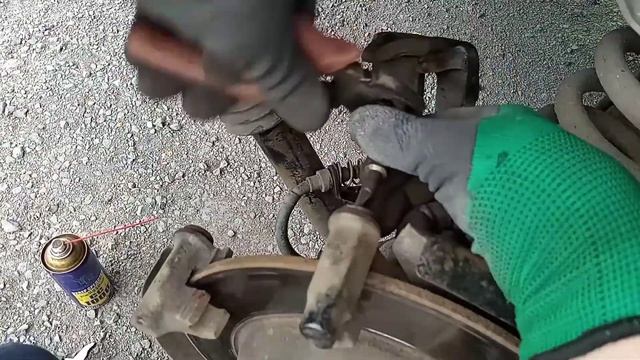 Замена задних тормозных колодок, на Форд Галакси, Шаран, Сеат, Ауди 100... смотреть онлайн