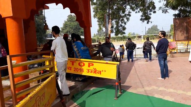 Шри Кришна е изучил 14 науки, включително 4-те Веди, плюс 64 форми на изкуството