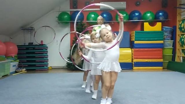 Ритмика для детей 3-4 лет / смотреть онлайн