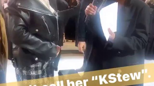 #kristenStewart #CharliesAngels UK premiere via: claraamfo смотреть онлайн