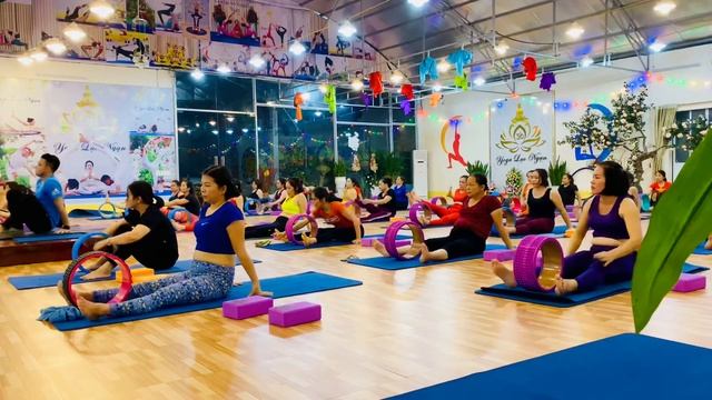 Yoga with Wheel Sequence For Beginners To intermediate | Master Ranjeet Singh Bhatia | Full Yoga смотреть онлайн