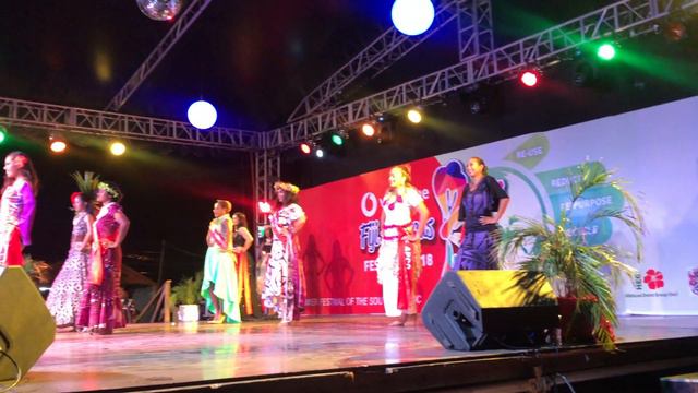 2018 Vodafone Fiji Hibiscus Festival Queen Contestants Performed An Island Pacific Fest Dance смотреть онлайн