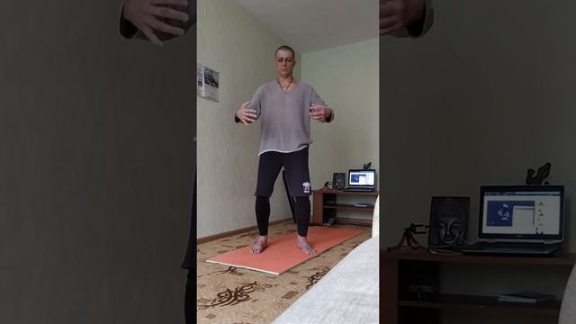 Упражнение "Большое Дерево", 35 минут. Big Tree posture,held for 35 min смотреть онлайн