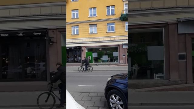 ВИЛЬНЮС Старый город Прогулка по старому городу Улица Вокечю (Немецкая) Кафе SUGAMOUR смотреть онлайн